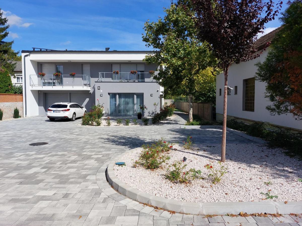 Linden Apartman 106 - Adults Only Mosonmagyaróvár Exterior foto